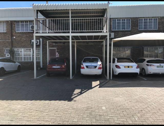 1,750M² WAREHOUSE FOR SALE IN GERMISTON SOUTH